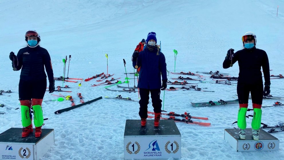 Seinna svigmót kvenna