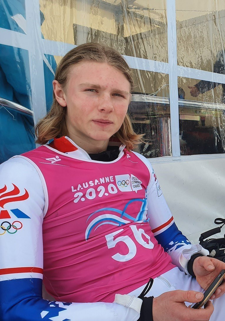 Gauti var að stórbæta FIS-punkta sína í svigi