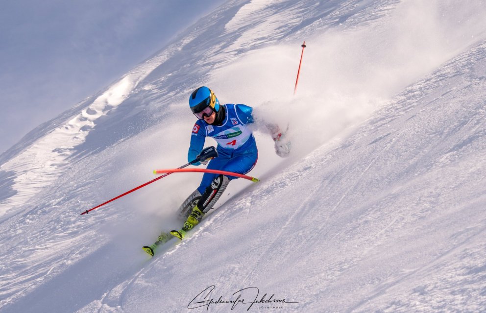 Matthías sigraði alþjóðlegt mót í svigi í Oppdal í Noregi um helgina