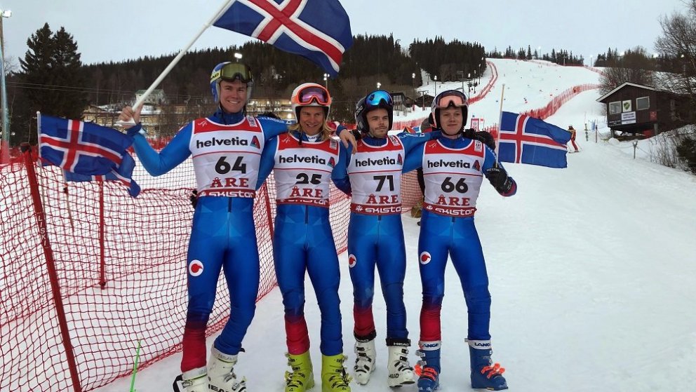 Allir keppendur eftir undankeppni í stórsvigi