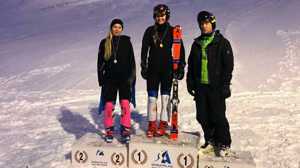 Fyrra svigmót hjá konum