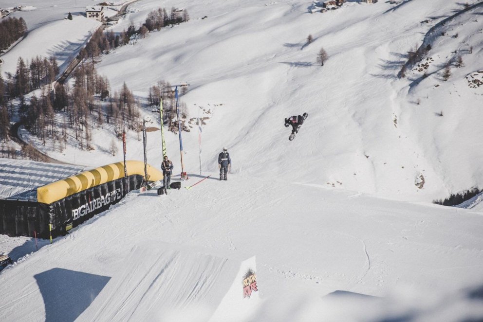 Baldur Vilhelmsson á góðu flugi í brautinn í Livigno í dag.