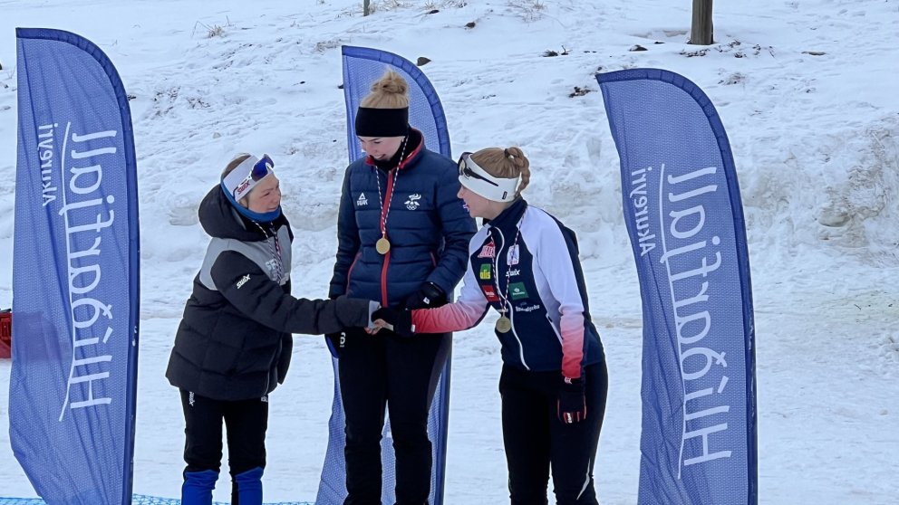 Frá verðlaunaafhendingu í kvennaflokki á sunnudag