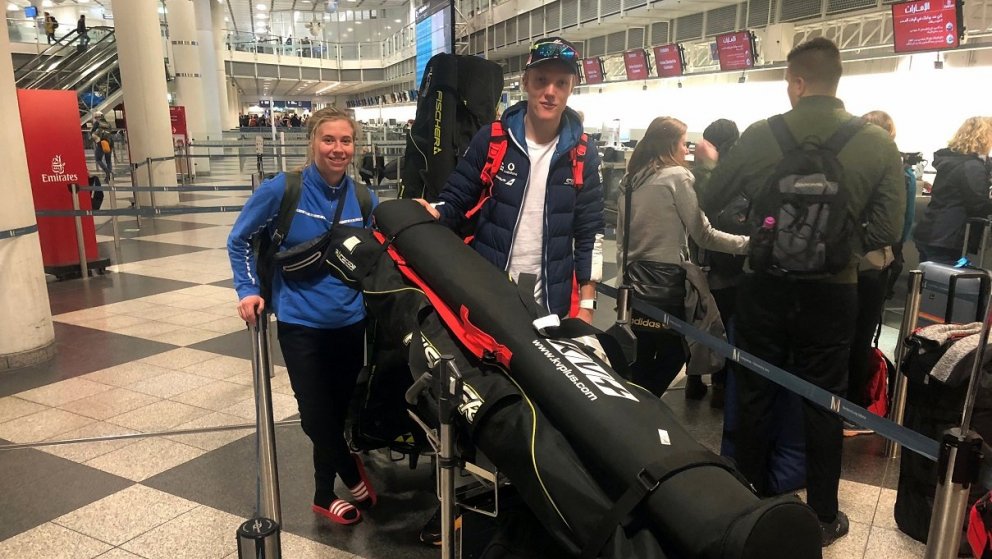 Kristrún og Isak á flugvellinum í Munchen í kvöld, á leið til Peking