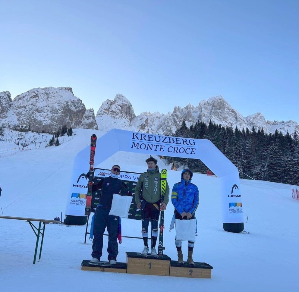 Jón Erik á verðlauna palli