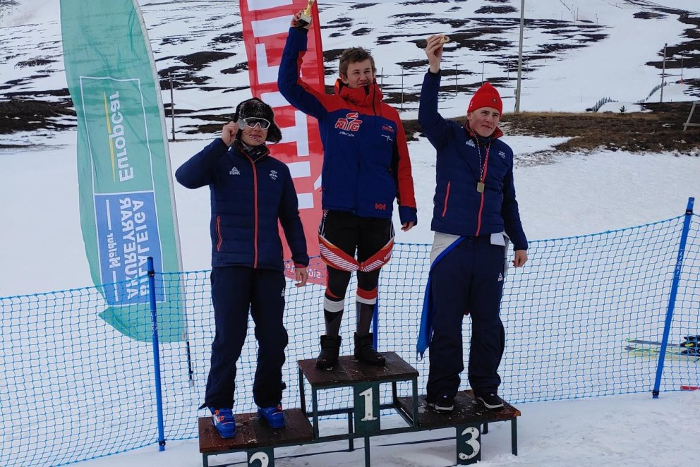 Landslið í alpagreinum 2023/2024